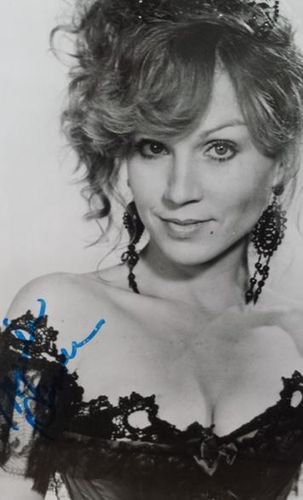 Marilu Henner Authentic Autograph with COA
